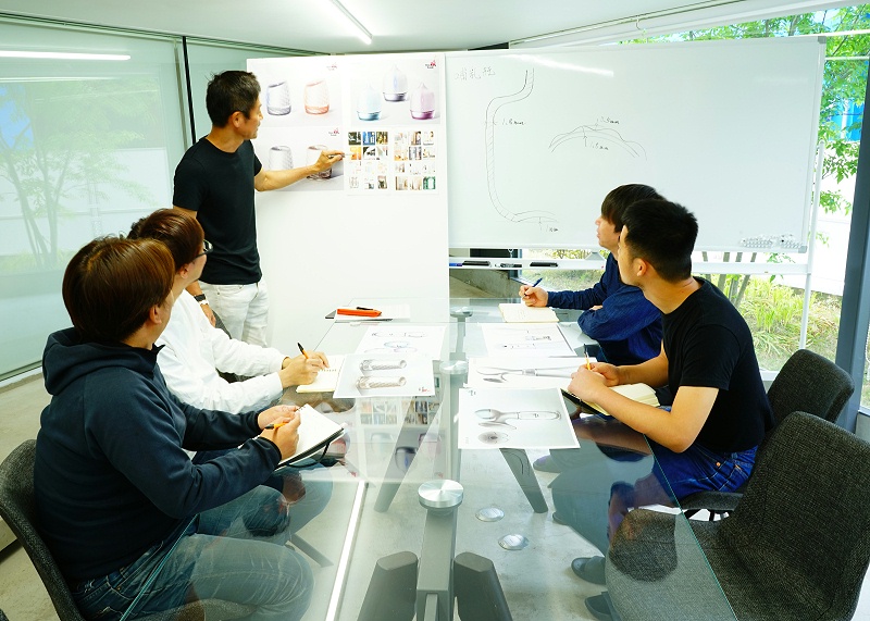 东莞市马驰科注塑模具厂