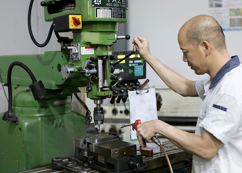 东莞市马驰科注塑模具厂
