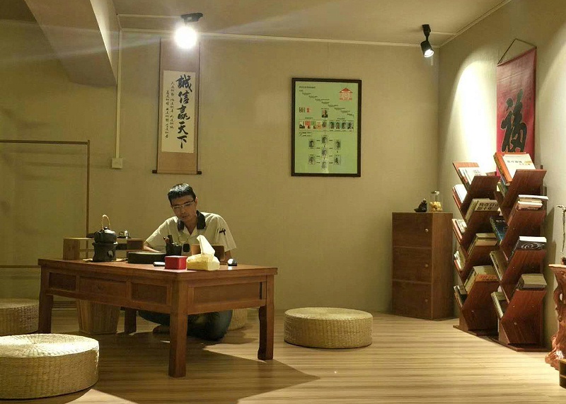 东莞市马驰科注塑模具厂