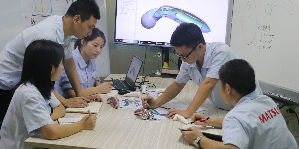 东莞市马驰科注塑模具厂