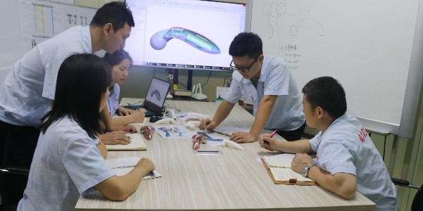 东莞市马驰科注塑模具厂
