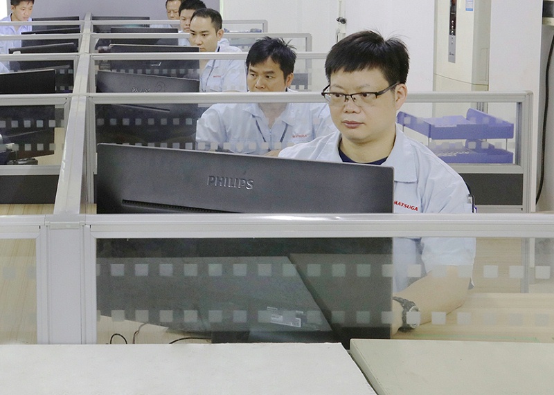 注塑加工厂家孙工