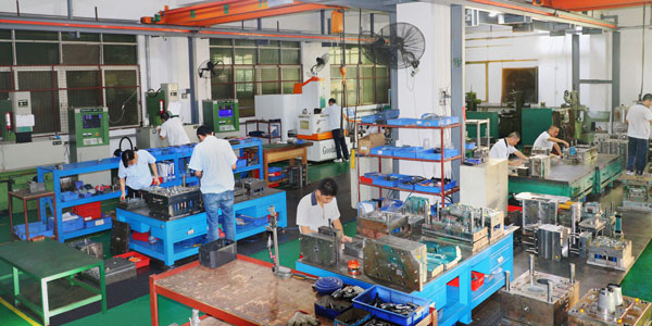 注塑加工厂揭示塑料模具制造过程及精度要求